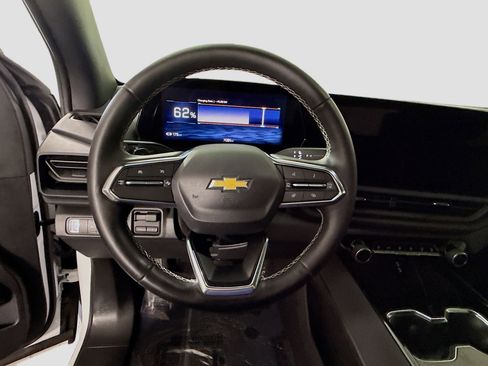Used 2026 Chevrolet Silverado EV LT AWD/4WD image 13