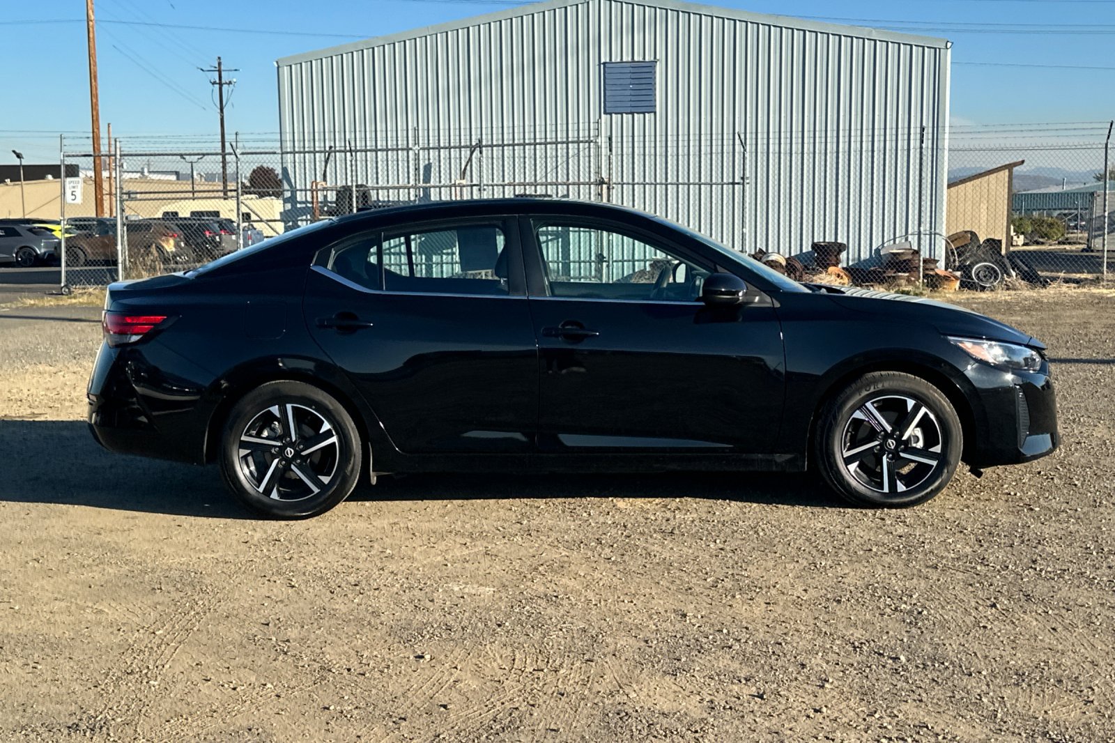 Used 2025 Nissan Sentra SV FWD image 3