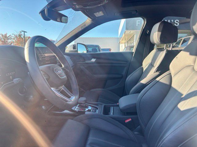 Used 2023 Audi Q5 2.0T Prestige w/ Prestige Package AWD/4WD image 9