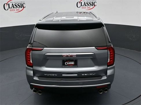 Used 2023 GMC Yukon XL Denali image 23