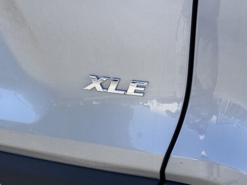 Used 2025 Toyota RAV4 XLE w/ Convenience Package FWD image 26