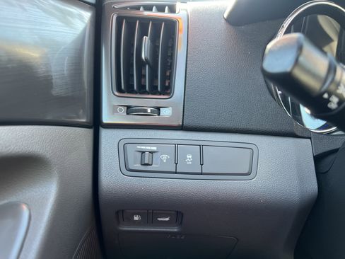 Used 2012 Hyundai Sonata Hybrid w/ Ultimate Pkg image 24