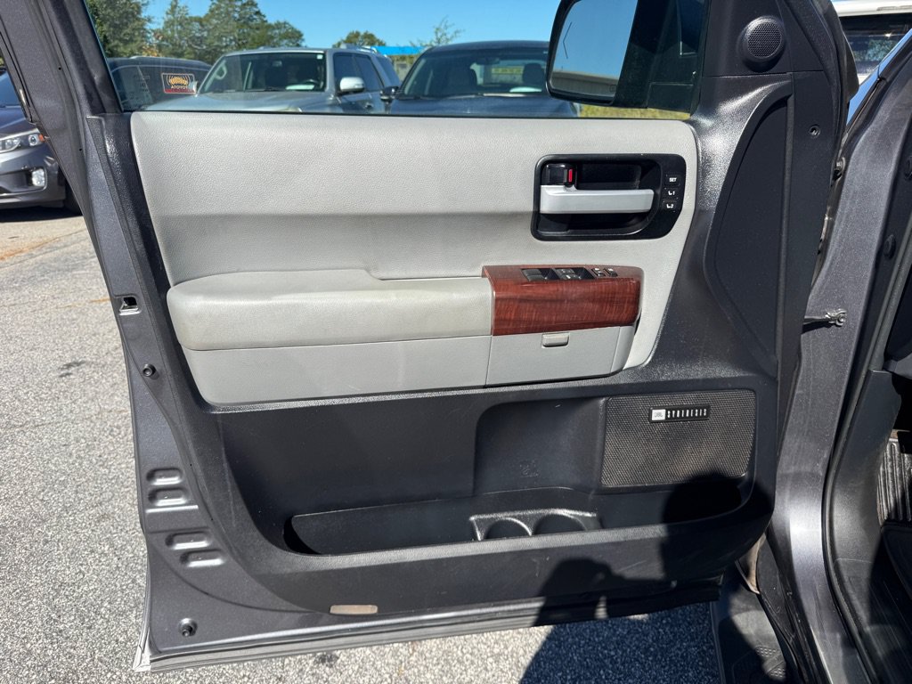 Used 2014 Toyota Sequoia Platinum RWD image 13