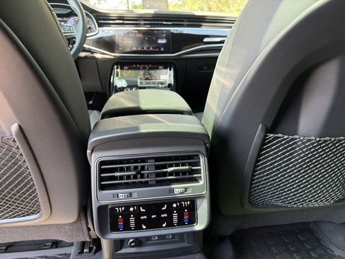 Used 2023 Audi Q8 Premium Plus AWD/4WD image 39