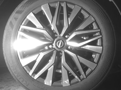 Used 2025 Nissan Altima 2.5 SV FWD image 13
