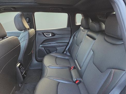 New 2026 Jeep Compass Trailhawk w/ Sun, Sound & Navigation Group image 10