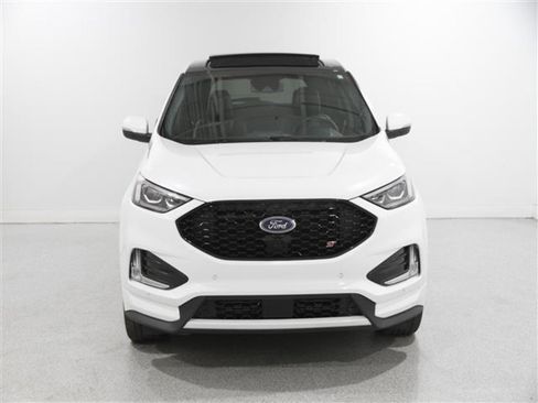 Used 2023 Ford Edge ST w/ Equipment Group 401A AWD/4WD image 2