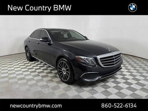 Used 2018 Mercedes-Benz E 300 4MATIC image 1