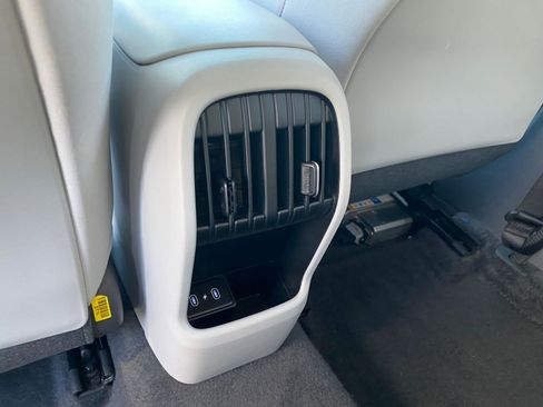 Used 2025 Hyundai Kona SEL image 24