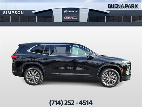 Used 2026 Buick Enclave Preferred image 9