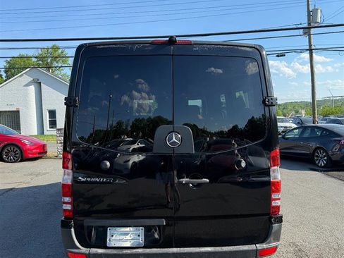 Used 2013 Mercedes-Benz Sprinter 2500 image 4