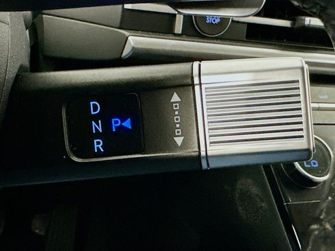 Used 2025 Hyundai Santa Fe SEL image 24