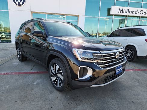 New 2026 Volkswagen Atlas SE image 1