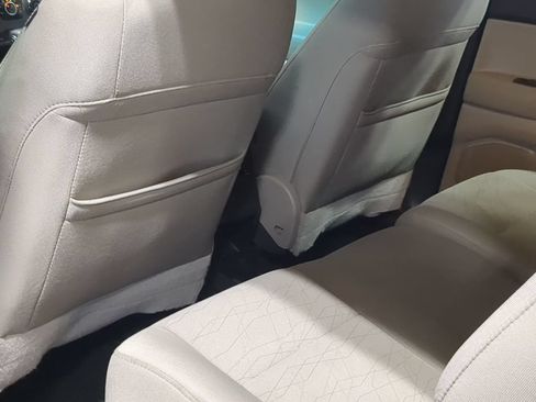 Used 2015 Ford Explorer FWD image 21