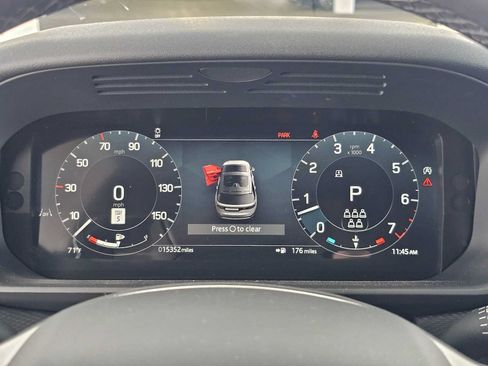 Used 2025 Land Rover Discovery Dynamic SE AWD/4WD image 23