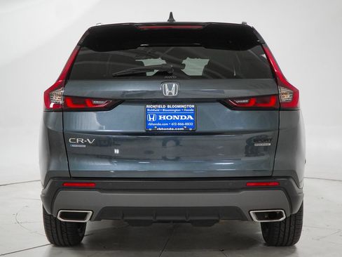 Used 2024 Honda CR-V Sport Touring image 9