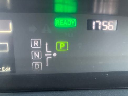 Used 2022 Toyota Prius Limited w/ Premium Convenience Package image 16