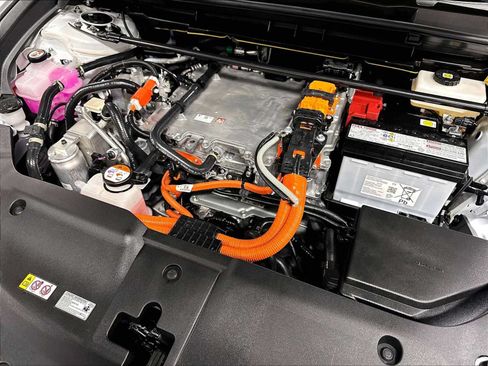 Used 2026 Lexus RZ 350e 2WD w/ Accessory Package (Z1) image 37