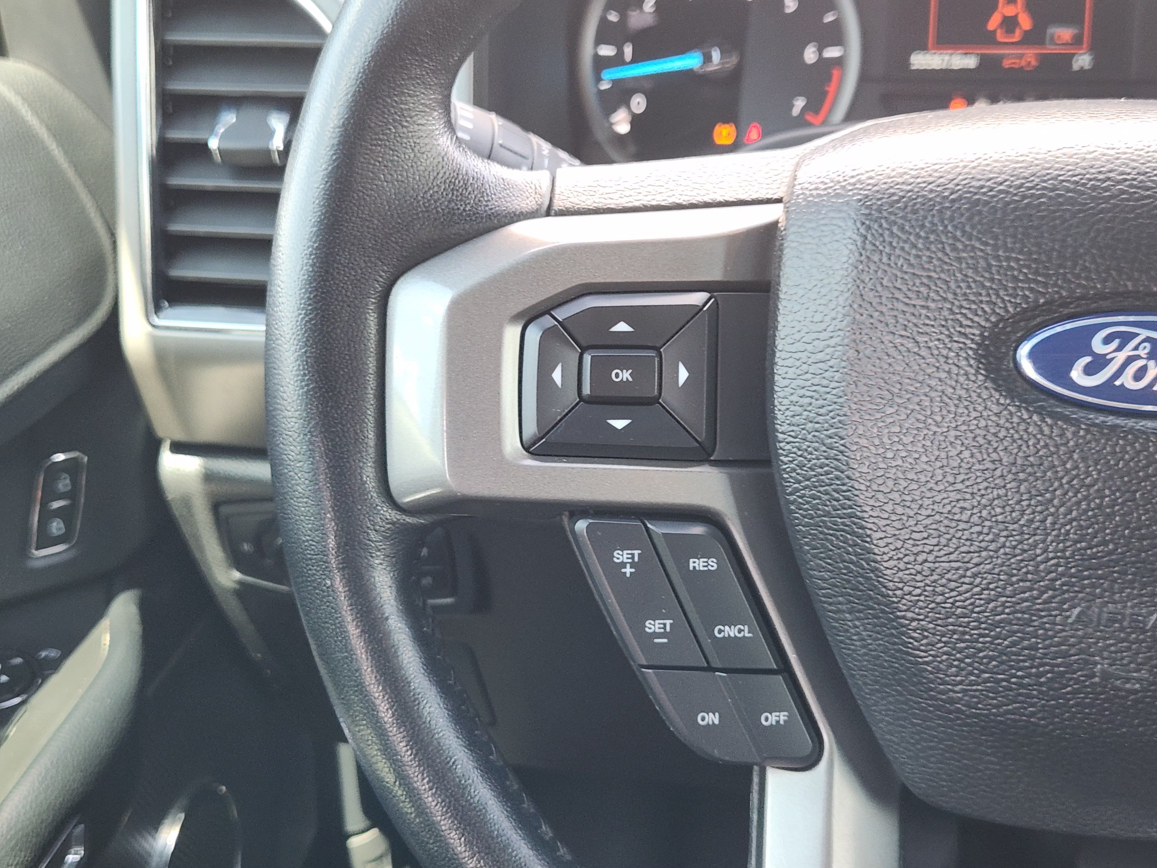 Used 2021 Ford Expedition XLT RWD image 26