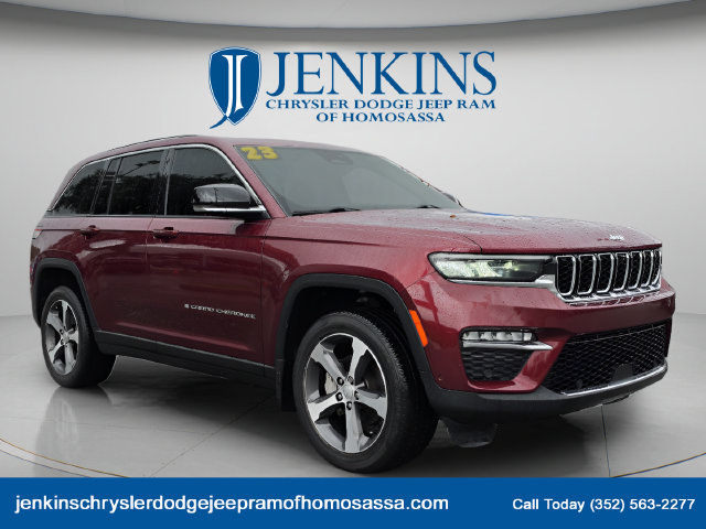 Used 2023 Jeep Grand Cherokee Limited w/ Luxury Tech Group II RWD image 1