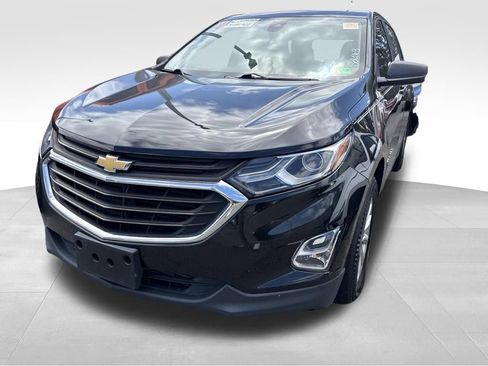 Used 2020 Chevrolet Equinox LS FWD image 2