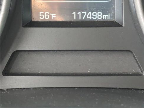 Used 2018 Hyundai Santa Fe Sport FWD image 11