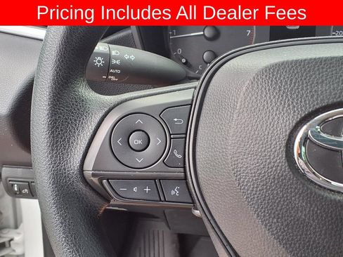 Used 2024 Toyota Corolla LE FWD image 30
