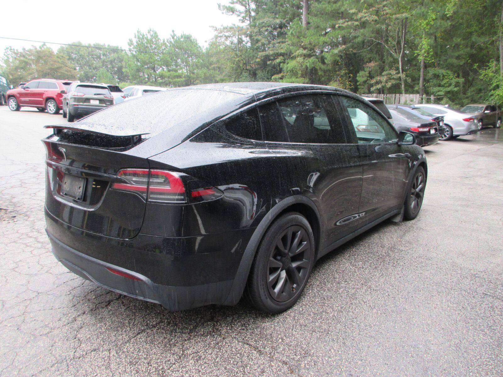 Used 2023 Tesla Model X AWD/4WD image 4