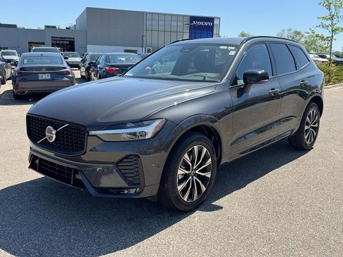 Used 2025 Volvo XC60 B5 Plus w/ Climate Package AWD/4WD image 1