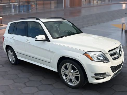 Used 2015 Mercedes-Benz GLK 350 2WD image 18