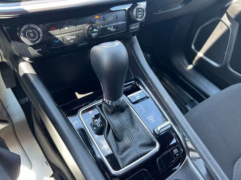 Used 2025 Jeep Compass Sport image 37