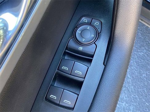 Used 2021 Chevrolet Blazer LT image 16