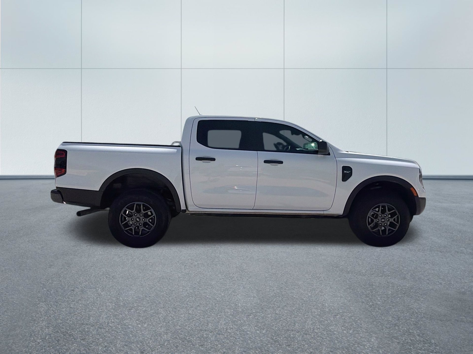 Certified 2025 Ford Ranger XLT w/ Trailer Tow Package RWD image 4