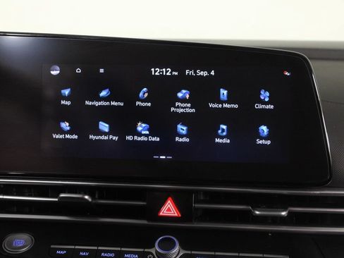 Certified 2023 Hyundai Elantra SEL w/ Convenience Package FWD image 9