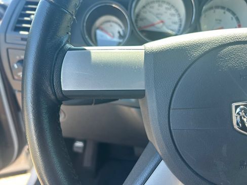 Used 2009 Dodge Challenger R/T RWD image 15