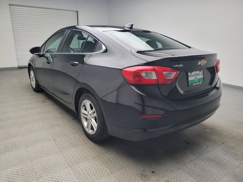 Used 2017 Chevrolet Cruze LT image 5