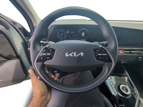 Used 2023 Kia Niro Wave FWD image 13