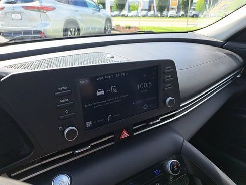 Used 2023 Hyundai Elantra SEL FWD image 16