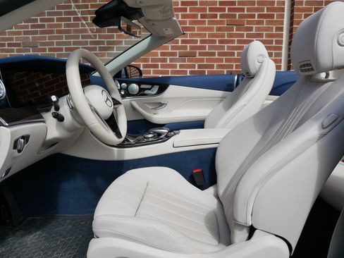 Used 2022 Mercedes-Benz E 450 4MATIC Cabriolet image 6