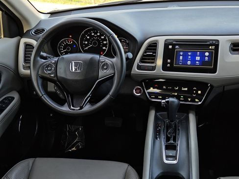 Used 2018 Honda HR-V EX-L image 26