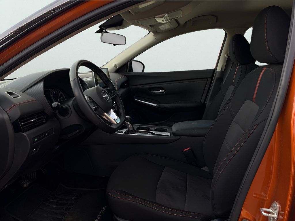 Used 2025 Nissan Sentra SR FWD image 18