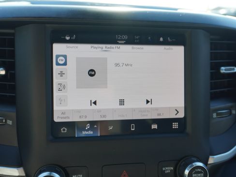 Used 2022 RAM 1500 Big Horn image 16