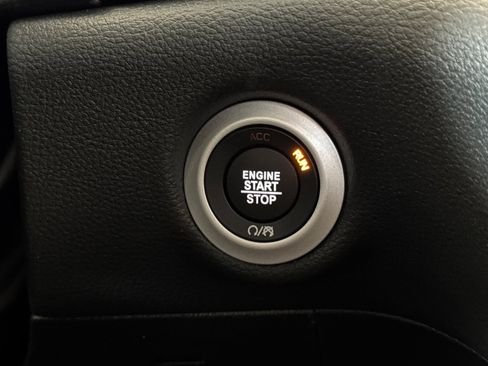 New 2026 Chrysler Pacifica Select FWD image 20