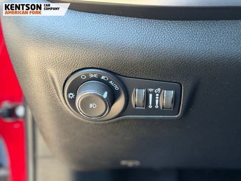 Used 2025 Jeep Compass Limited w/ Elite Group AWD/4WD image 17
