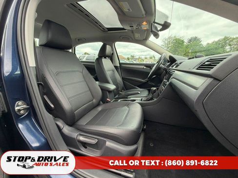 Used 2014 Volkswagen Passat 1.8T SE FWD image 16