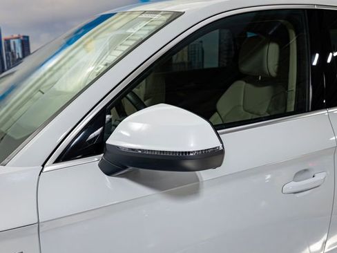 Used 2023 Audi Q5 2.0T Premium Plus w/ Premium Plus Package image 10