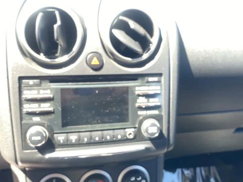 Used 2014 Nissan Rogue S w/ Convenience Package AWD/4WD image 34