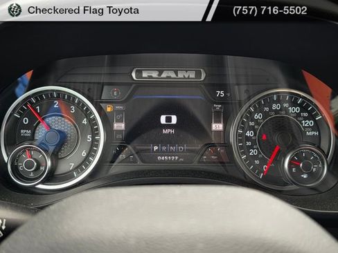 Used 2022 RAM 1500 Big Horn AWD/4WD image 11