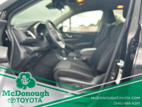 Used 2024 Subaru Ascent Premium w/ Convenience Package AWD/4WD image 13