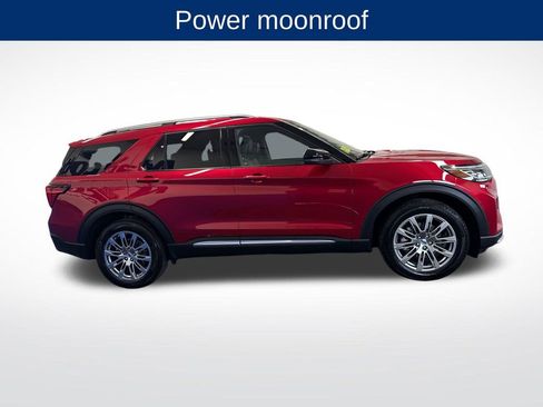 Certified 2025 Ford Explorer Platinum AWD/4WD image 8